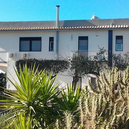 Maison Blanche ベッド・アンド・ブレックファスト 3*